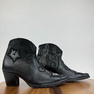 Womens Artemis Black Leather Embroidered‎ Heeled Western Ankle Boots Size EU 38